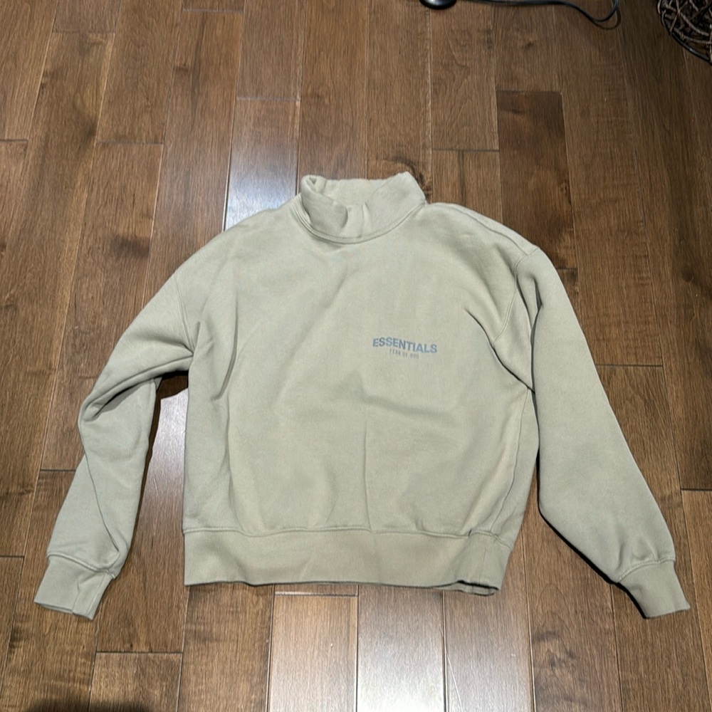 Essentials sweatshirt sz xs